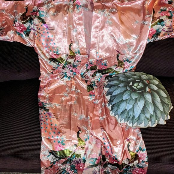 Theatrical Pink Satin Kimono Robe - Picture 14 of 14